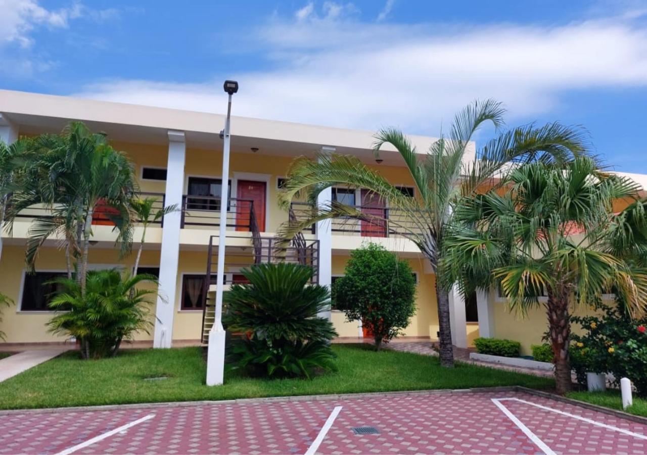 San Luis Hotel Y Restaurante Maria Ofelia מראה חיצוני תמונה