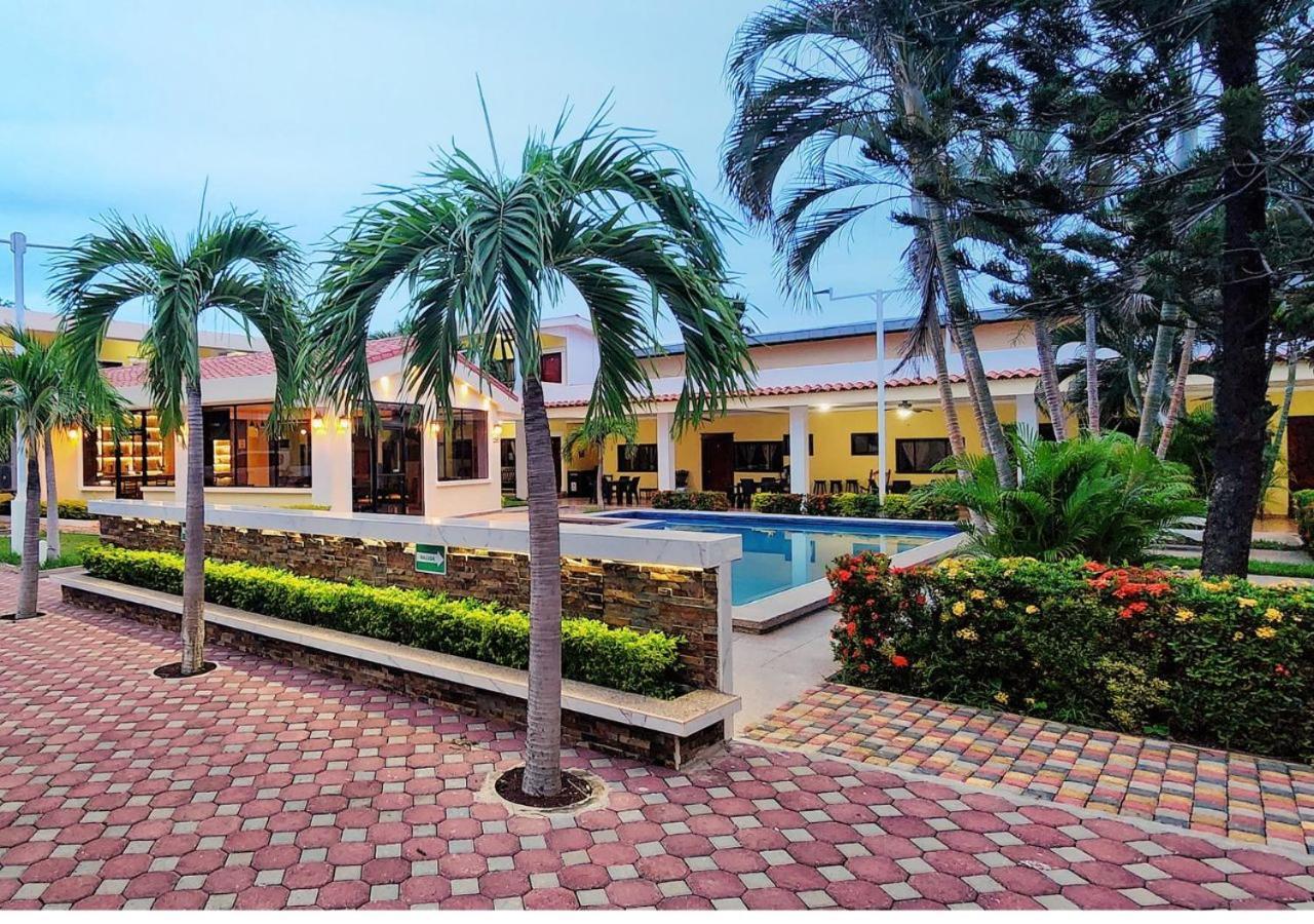 San Luis Hotel Y Restaurante Maria Ofelia מראה חיצוני תמונה